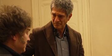 Milei le entregó una medalla a un excombatiente.