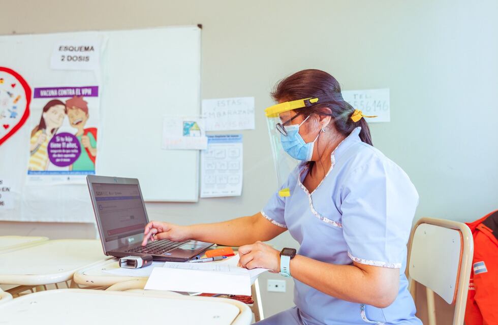 Sistema de salud: una de cada cuatro personas se atiende en hospitales públicos