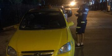 Villa Carlos Paz. El automóvil y las herramientas quedaron secuestradas por los uniformados. (Foto / Policía de Córdoba)