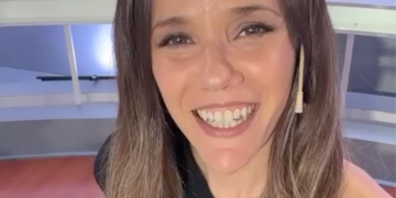 Luciana Rubinska tiene un estilo casual pero elegante.