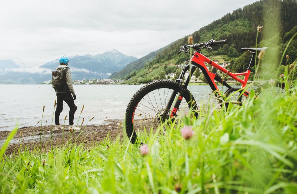 Buscaba unir Mendoza y Ushuaia en bicicleta pero se la robaron en Chubut: “Me vuelvo a dedo”