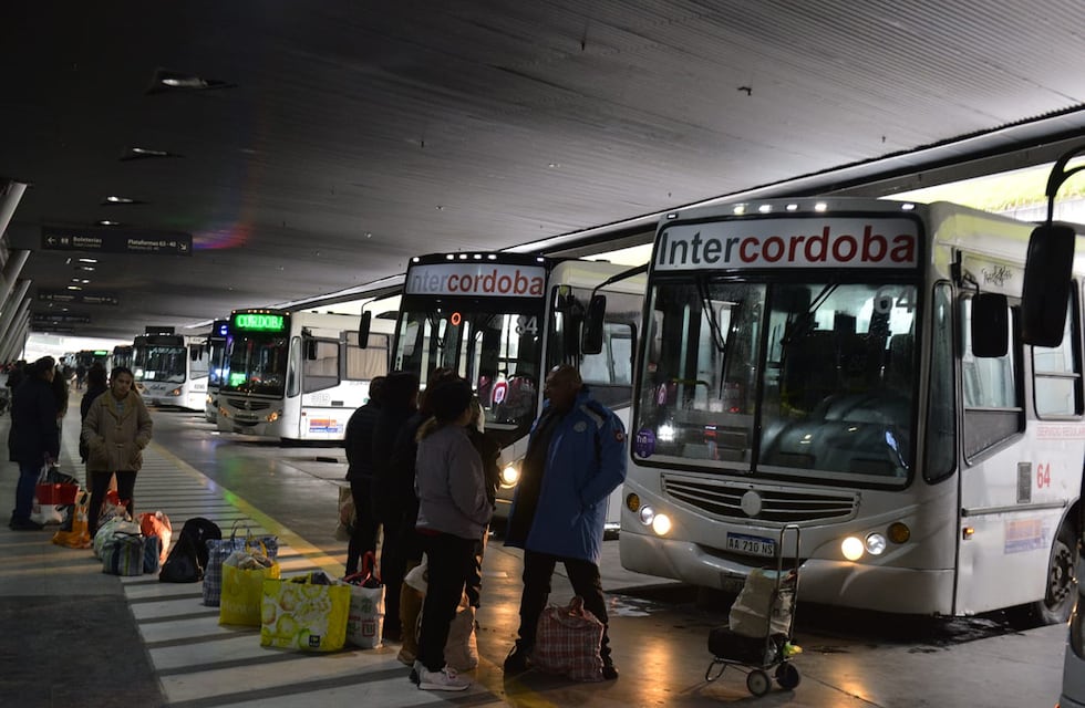 Rige el tercer aumento en el transporte interurbano de Córdoba: los precios de los principales destinos