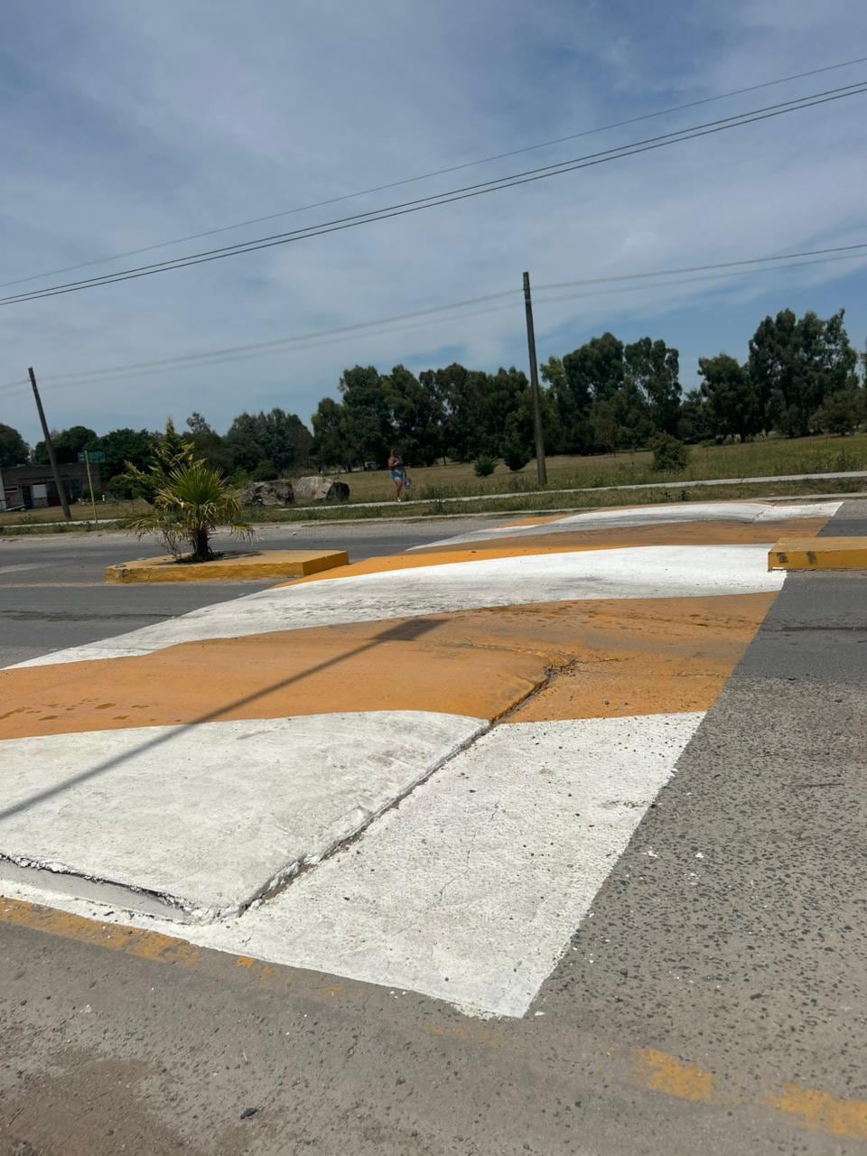 Chaves Municipio: se pintaron lomas de burro en Av. Tintori y Av. San Martín