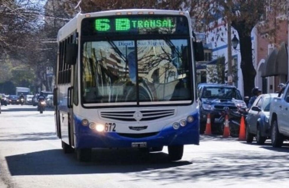 Una joven se enamoró del chofer de un colectivo y le regaló su bombacha antes de bajar
