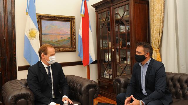 Reunión del gobernador Gustavo Bordet con Mauricio Davico intendente de Pueblo General Belgrano