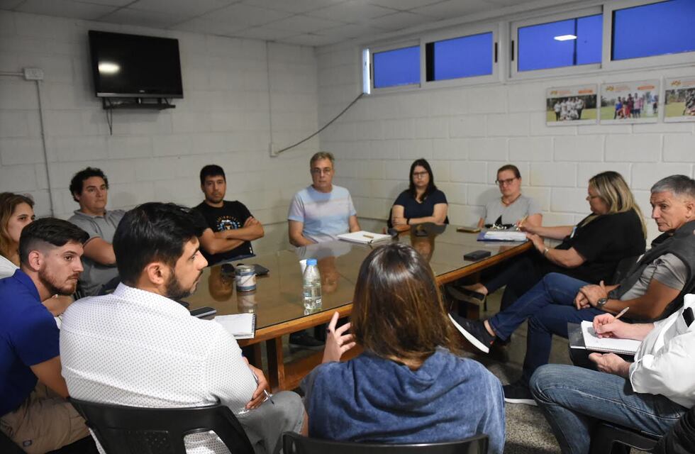 El Intendente se reunió con la comisión de barrio Los Arces