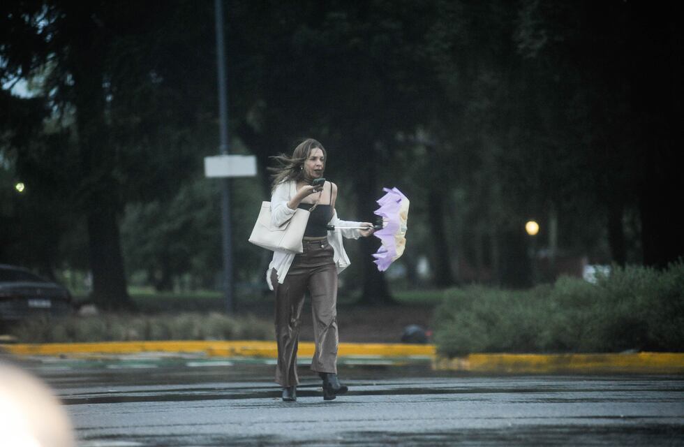 AMBA: continúan las lluvias durante todo este lunes y alertan por la formación de un ciclón