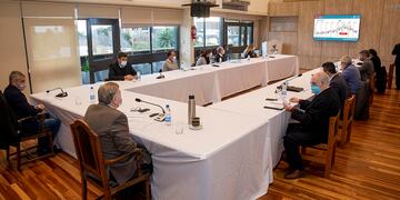 El Comité de Crisis se reunió este viernes (APN)