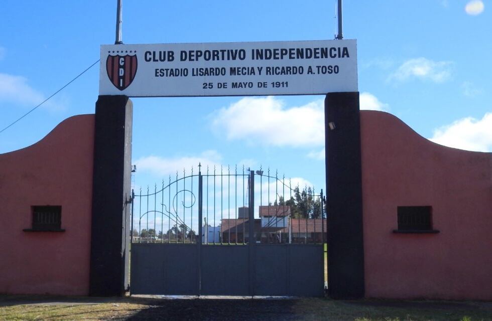 En el día de su aniversario el Club Deportivo Independencia habilitó el primer vestuario para árbitros mujeres.