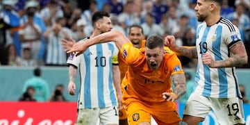 Weghorst le metió dos goles a Argentina en cuartos de final (AP)