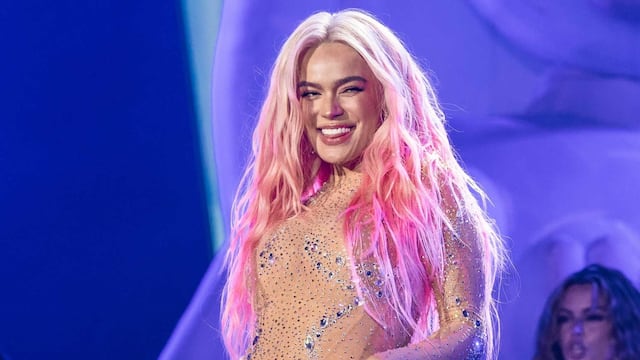 Como una diosa solar, Karol G brilló con un impactante look amarillo