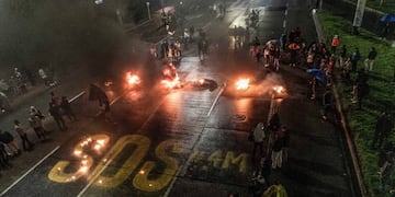 Colombia. Protestas en Bogotá por la represión (Daniel Garzon Herazo/ZUMA Wire/dpa).