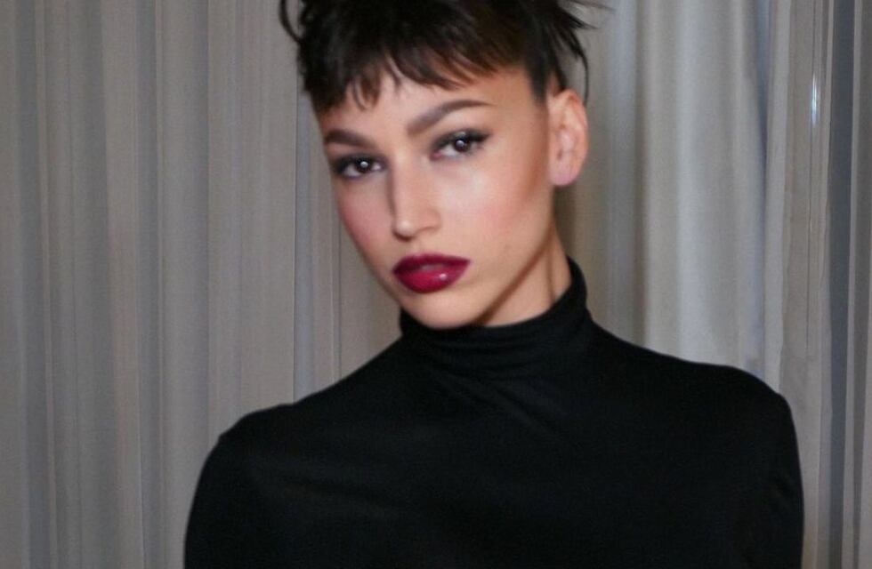 La vez que Úrsula Corberó posó sin ropa frente al espejo de su camarín