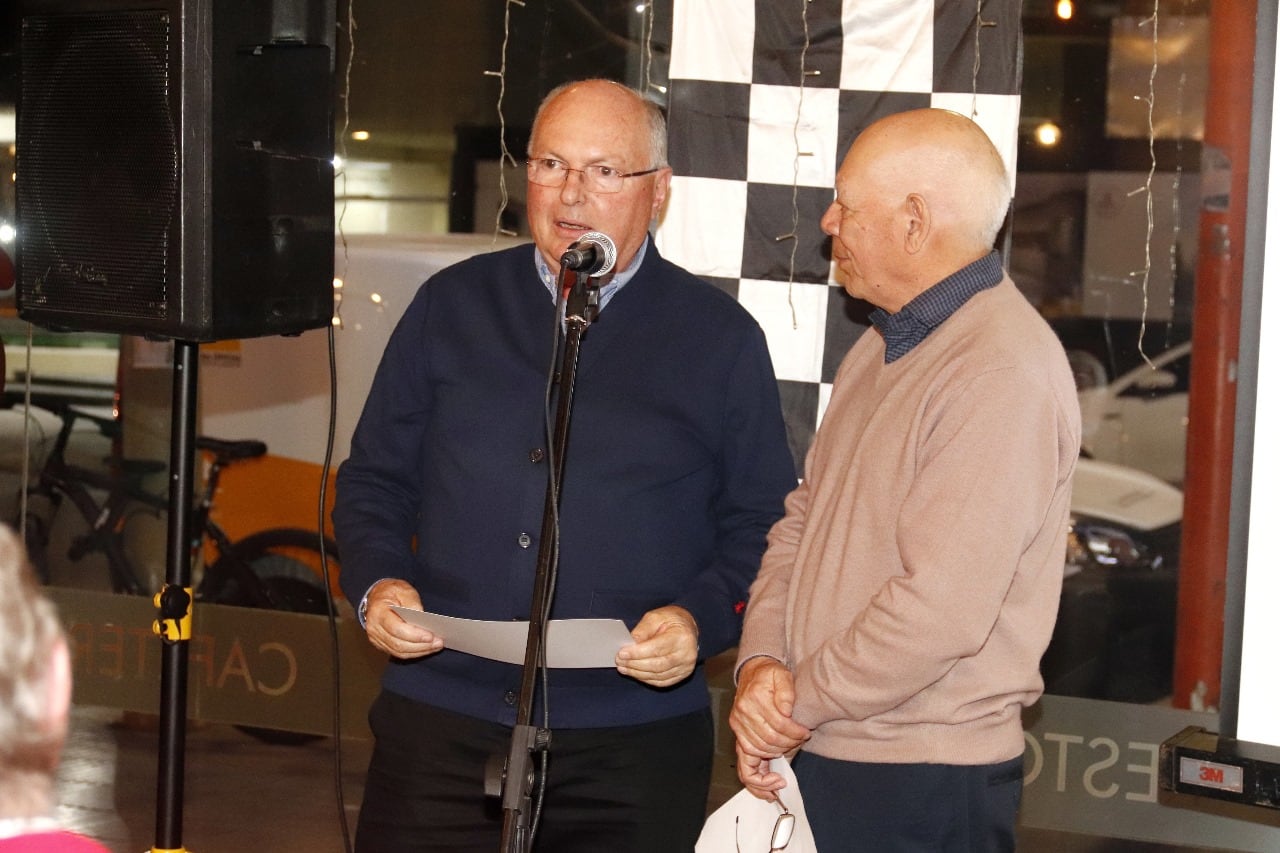 Villa Carlos Paz homenajeó a sus corredores del rally en la “Gala de Campeones”