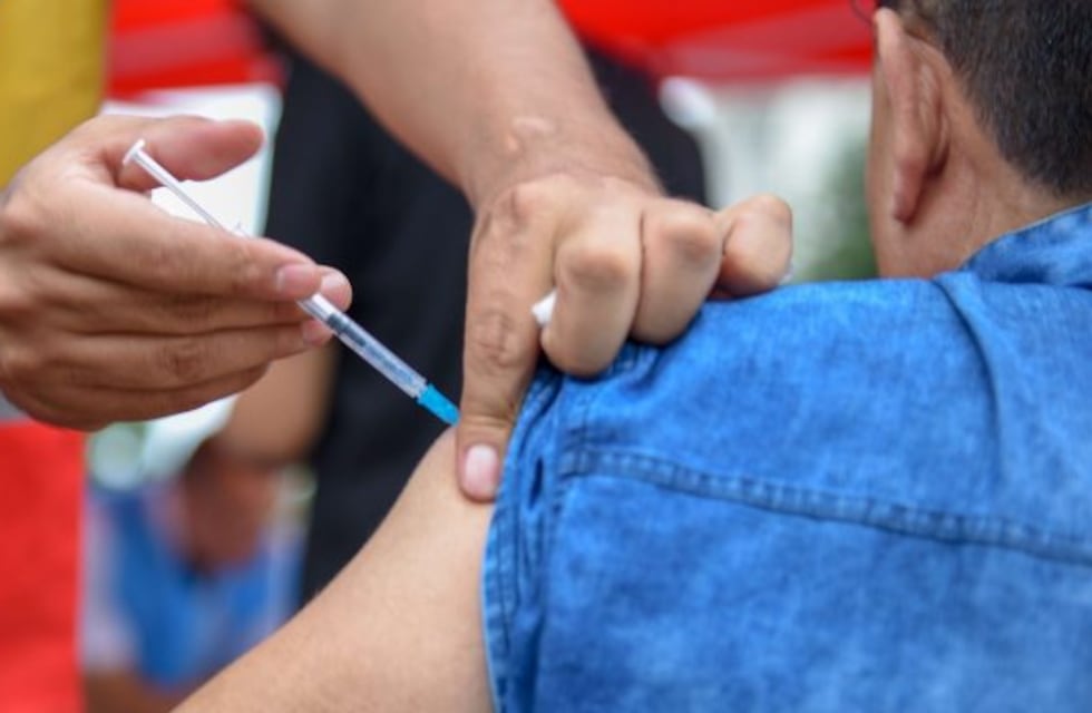 Una familia tipo necesita más de $700.000 para vacunarse contra el dengue en Córdoba