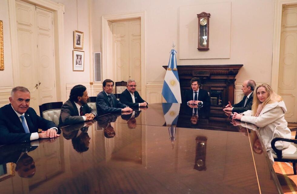 Jaldo mantuvo una reunión con el presidente y gobernadores