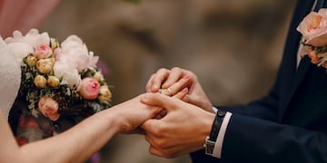 Cuatro parejas de Misiones desafían la superstición y se casan un martes 13.