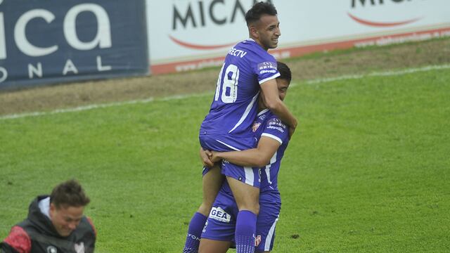 "Fue un debut soñado", aseguró Matías Godoy, el quinto refuerzo de Instituto (Javier Ferreyra).