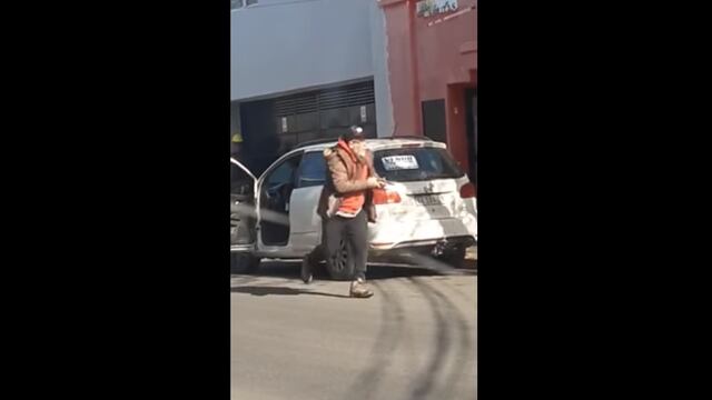 Hombre se bajó de su auto en pleno centro de San Luis con un arma.