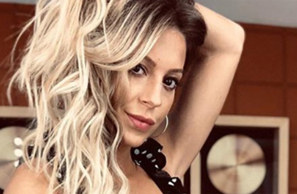 Noelia Marzol reveló que vuelve al espectáculo con una sensual foto sin ropa interior