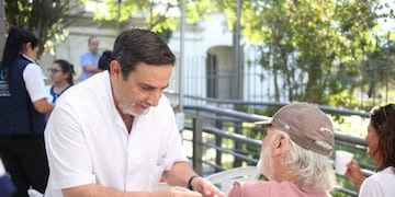 Medina Ruiz inauguró la Semana de Vacunación de las Américas en el Vacunatorio de la Familia