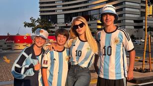 Wanda Junto a Constantino, Valentino y Benedicto, los tres hijos que tuvo junto a Maxi López. (instagram).
