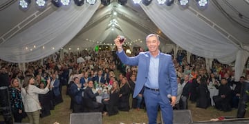 El intendente Fabián Martín organizó una cena para unas 2 mil personas y ahora la oposición quiere saber sobre los fondos.