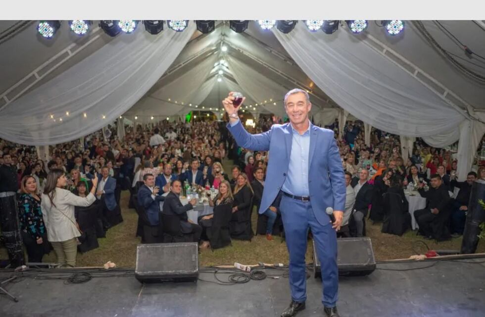 San Juan: el intendente de Rivadavia justificó el gasto de más de $6 millones para una cena de docentes