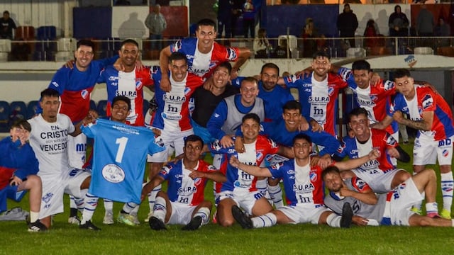 Rosario juega su chance ante Puerto Comercial.