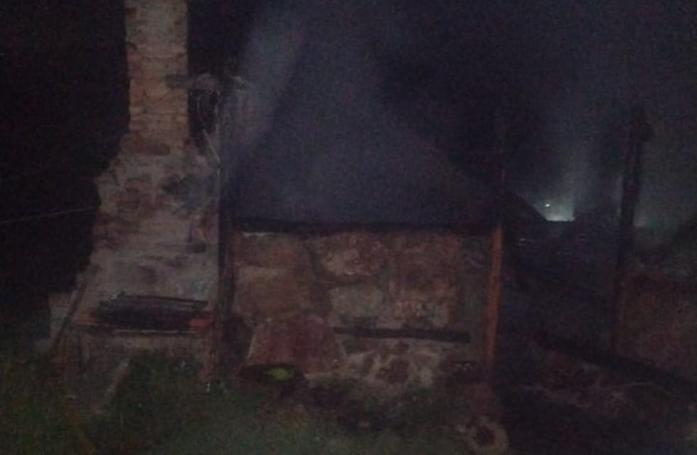 Bialet Massé: se prendió fuego una casa y una familia perdió todo