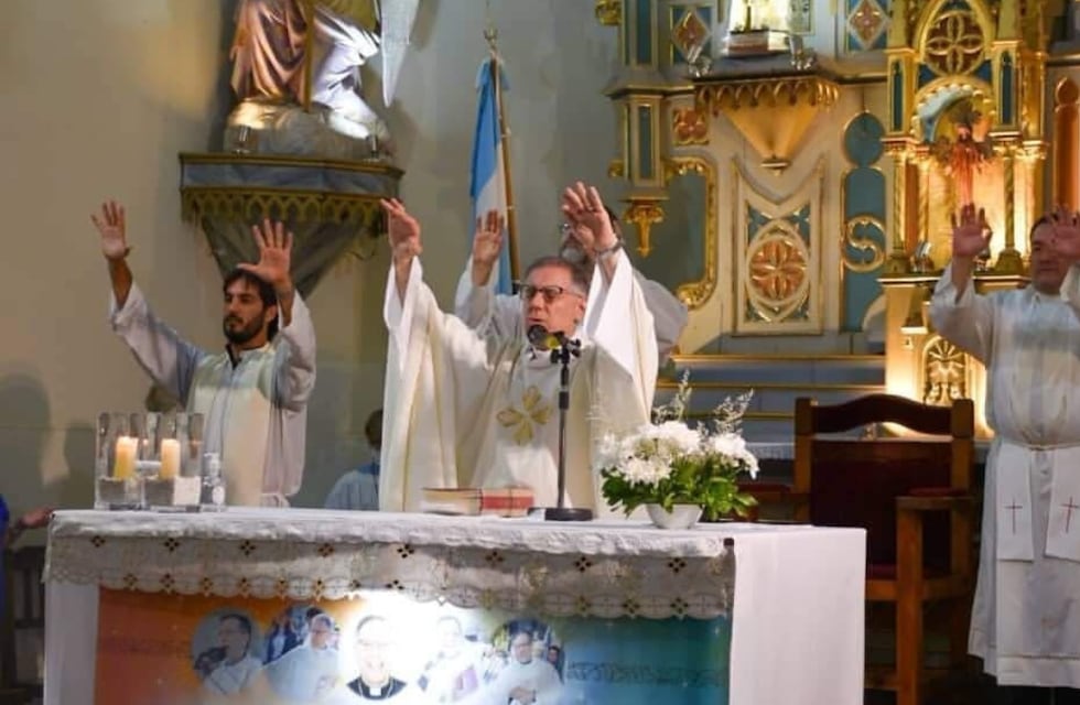 Expulsaron de la Iglesia Católica a un reconocido cura párroco de Córdoba