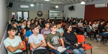 Programa primera licencia de conducir en Almafuerte. Entrega de certificados. (Municipalidad)