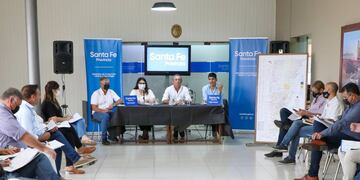 Entidades que representan a los productores asistieron al encuentro con funcionarios del Gobierno.