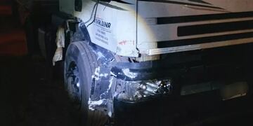 Accidente fatal en San Vicente: un motociclista murió al chocar contra un camión.