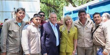 Jaldo encabezó el acto de entrega junto a Rossana Chahla.