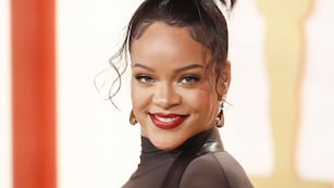 Infartante: Rihanna mostró que la lencería color pastel le queda muy bien