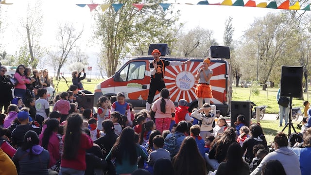 Carlos Paz. Día de los Jardines de Infantes