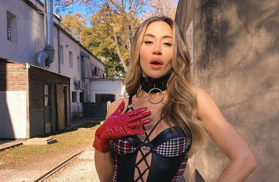 Jimena Barón deslumbró con un corpiño de flecos y lleno de brillos