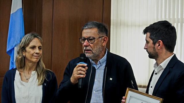 La Vicerrectora Mg. María Cecilia Gutierrez, Rector de la UNRaf Dr. Rubén Ascúa, y el concejal Juan Senn