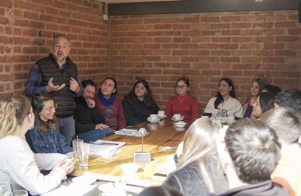 Matías Stevanato mantuvo un encuentro con jóvenes de los centros de estudiantes