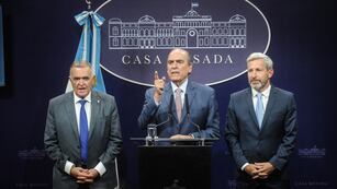 Casa Rosada, reunión de gobernadores. Guillermo Francos jutno a Rogelio Frigerio y Osvaldo Jaldo 
Foto Federico Lopez Claro