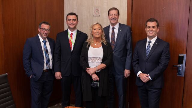 FamilySearch es una organización internacional sin fines de lucro, que tiene como principal objetivo reconstruir el camino de los antepasados de cada una de las personas.