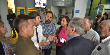 La oposición se reunió previo a la sesión especial de este miércoles.