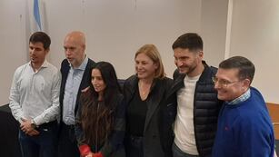 Con referentes rafaelinos y santafesinos: Horacio Rodríguez Larreta con Leo Viotti, Caro Giusti, Gisela Scaglia, Maxi Pullaro y Lisandro Mársico