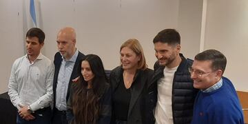 Con referentes rafaelinos y santafesinos: Horacio Rodríguez Larreta con Leo Viotti, Caro Giusti, Gisela Scaglia, Maxi Pullaro y Lisandro Mársico