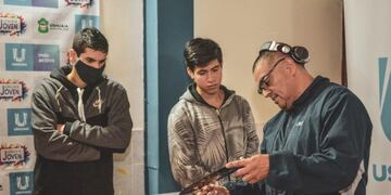“No hace falta tener experiencia previa, ya que iniciaremos desde cero con auto operación técnica y operación técnica”, aclaró Velazquez.