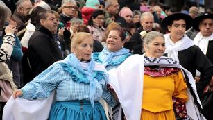 Acto 9 de julio Carlos Paz