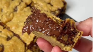 Blondies saludables sin azúcar muy fáciles de hacer.