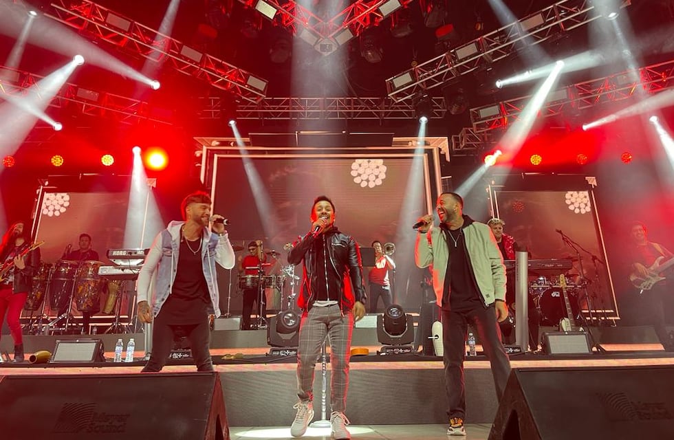 La Konga pasó por Córdoba y dejó muchas sorpresas: Karina La Princesita los visitó e interpretó un temazo