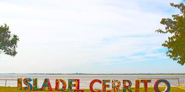 La familia vive en la instalación pública desde el 2004.